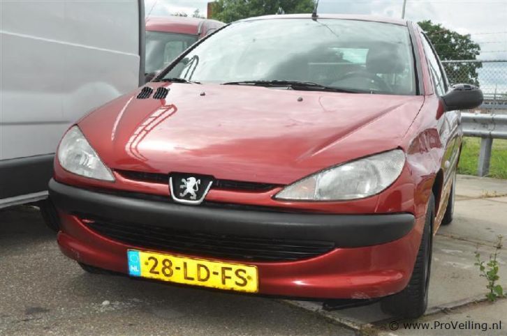 Peugeot 206 1.4 X-line 3D bj 2002 in veiling bij ProVeiling