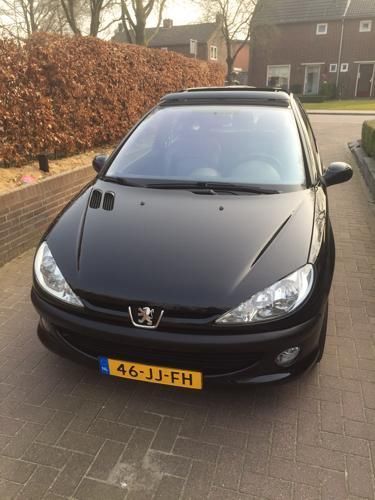 Peugeot 206 1.6 16V 3D 2002 Zwart