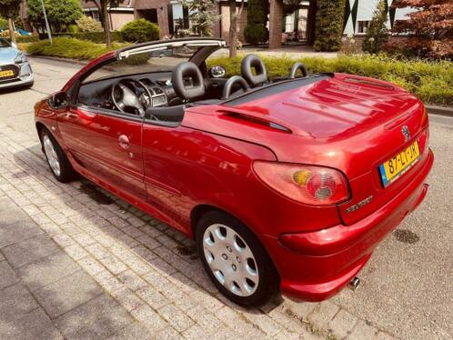 Peugeot 206 1.6 16V CC 2003 Rood