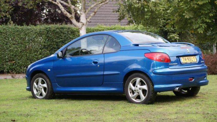 Peugeot 206 1.6 16V CC 2006 Blauw