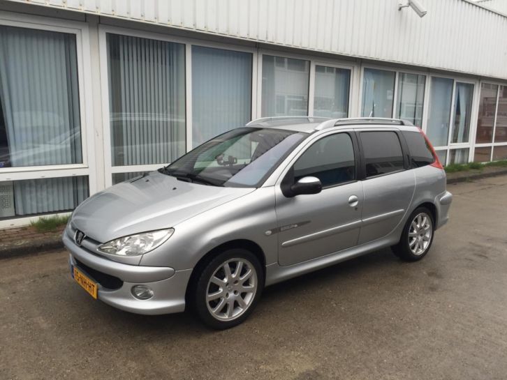 Peugeot 206 1.6-16V Quiksilver AircoAPKNAP