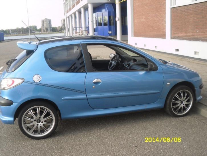 Peugeot 206 1.6 Benzine 2000 Blauw