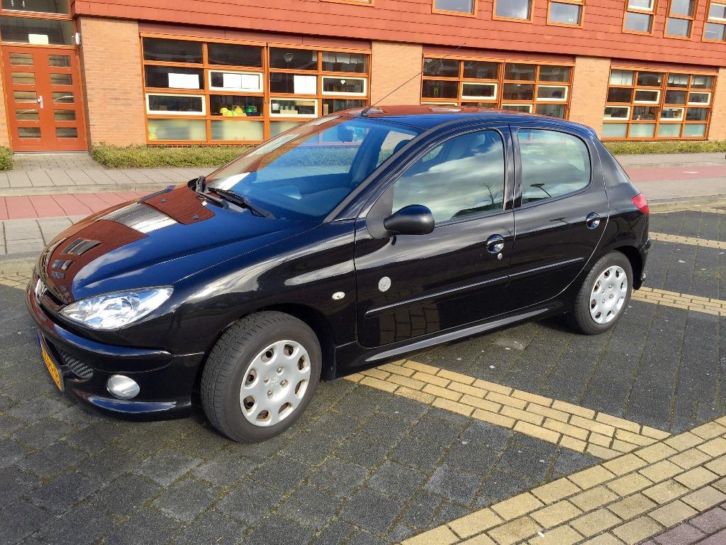 Peugeot 206 Generation 1.4 5D 2008 Zwart