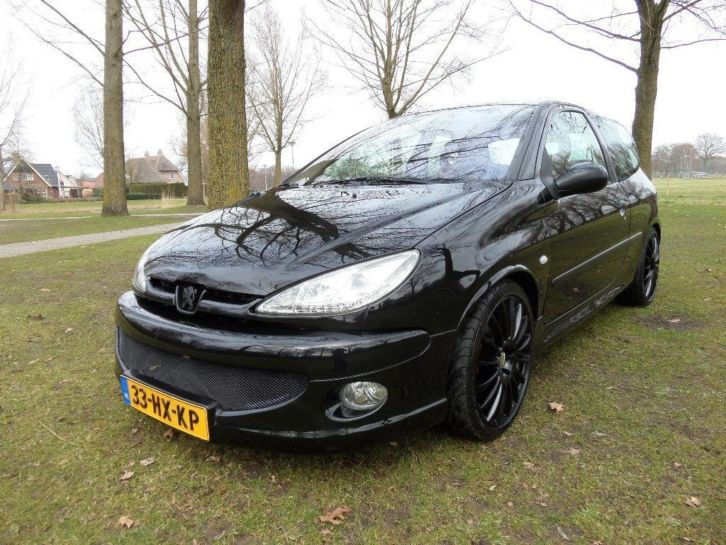 Peugeot 206 GT ZWART enigste van Nederland