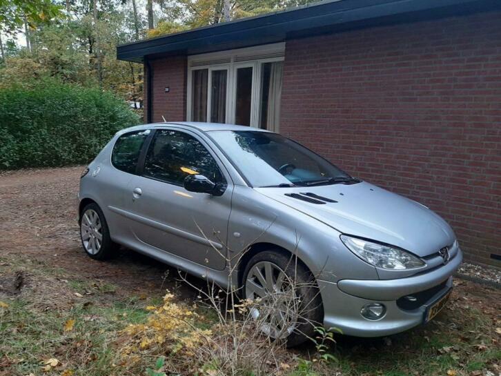 Peugeot 206 GTI 2.0