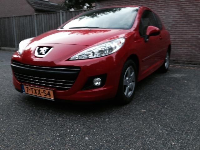 Peugeot 207 1.4 3DRS 2011 Rood KM-STAND 11.000km