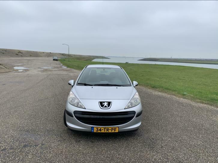 Peugeot 207 1.4 HDI 3DRS 2007 Grijs