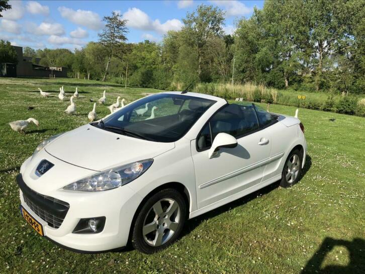 Peugeot 207 1.6 VTi 16V 120pk 2014 Wit