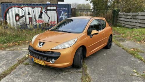Peugeot 207 uit 2007 AircoCruisecontrolBluetooth system
