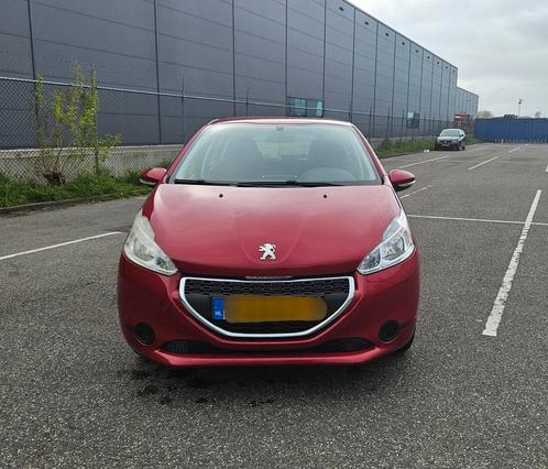 Peugeot 208 1.0 VTI 50KW68PK 5-D 2013 Rood