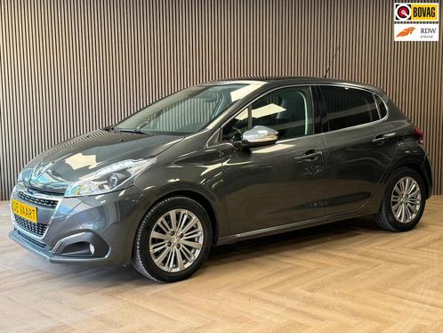 Peugeot 208 1.2 PureTech Allure AUT. PANORAMADAK TREKHAAK CA