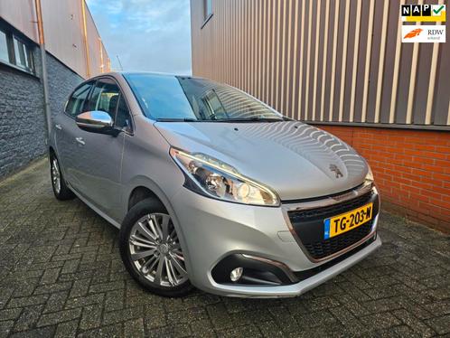 Peugeot 208 1.2 PureTech Blue Lease Executive NAP Navi Cru