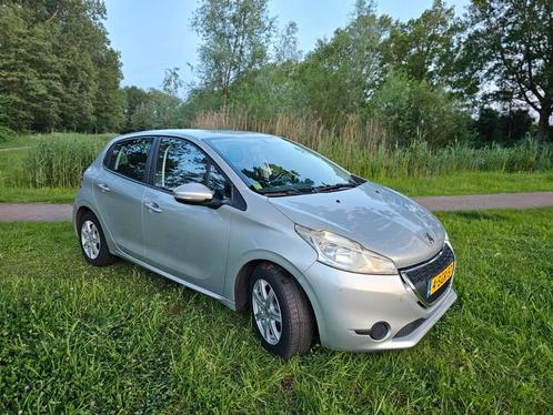 Peugeot 208 1.2 VTI 60KW82PK 5-D 2013 Grijs