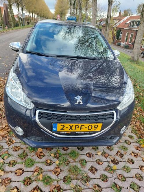 Peugeot 208 1.2 VTI 60KW82PK 5-D 2014 Blauw