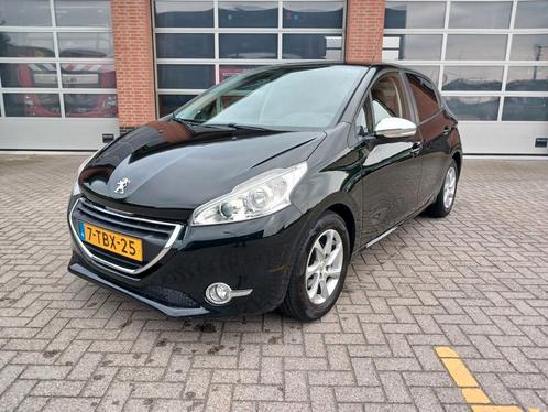 Peugeot 208 1.2 VTI 60KW82PK 5-D 2014 Zwart