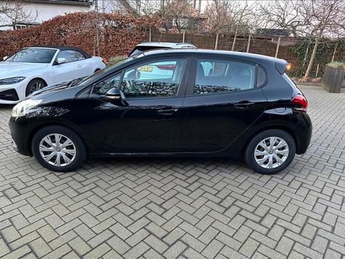 Peugeot 208 1.2 VTI 60KW82PK 5-D 2015 Zwart