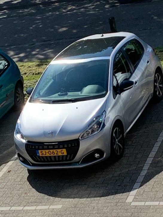 Peugeot 208 1.2 VTI 60KW82PK 5-D 2017 Grijs