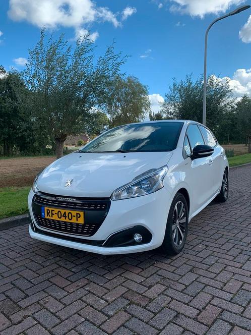 Peugeot 208 1.2 VTI 60KW82PK 5-D 2017 Wit