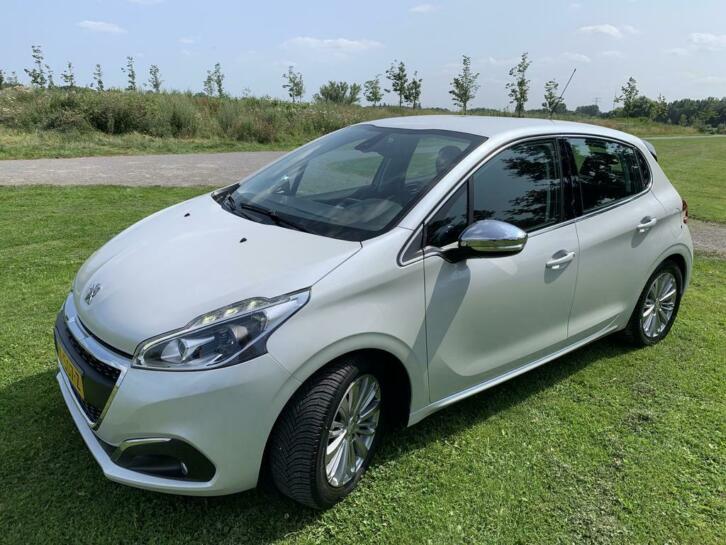 Peugeot 208 1.2 VTI 60KW82PK 5-D 2018 Blue Leas Executive