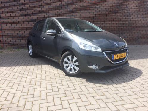 Peugeot 208 1.2 VTi Active 5 deur, Navigatie, PDC, Airco