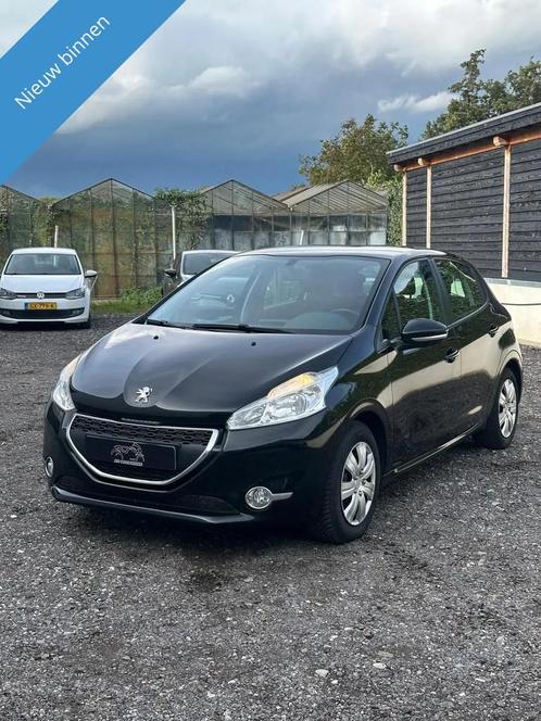 Peugeot 208 1.2 VTi Style Bluetooth Airco