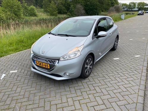 Peugeot 208 1.4 E-hdi 50KW68PK 2-TR 3-D 2013 Grijs