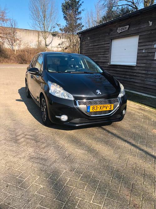 Peugeot 208 1.4 VTI 70KW95PK 5-D 2012 Zwart