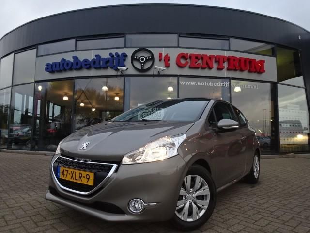 Peugeot 208 1.4 Vti Envy, Navigatie, Climate Control, Cruise