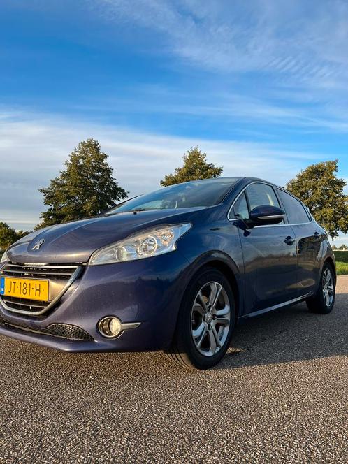 Peugeot 208 1.6 E-hdi 84KW 5-D 2014 Blauw