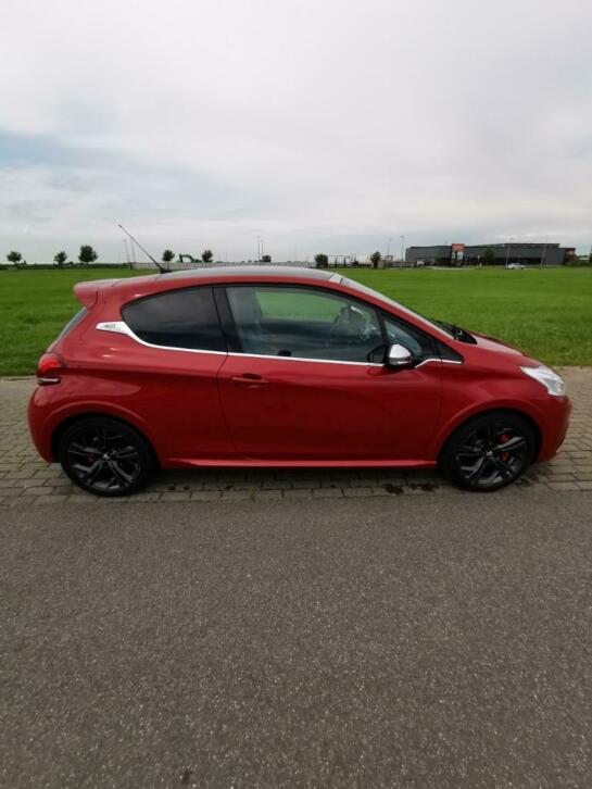 Peugeot 208 1.6 e-THP GTI 208PK