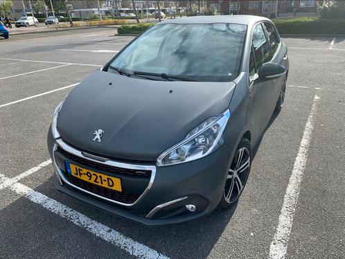 Peugeot 208 GT line 1.2 Pure Tech 110 PK (mat grijs)