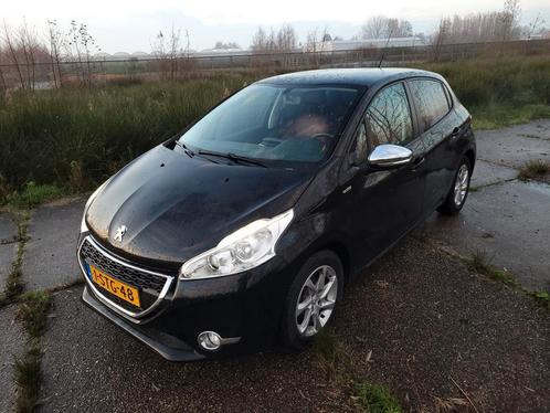 Peugeot 208, Nieuwe d.riem, apk, beurt, remmen voor, leer