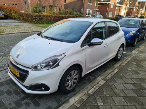 Peugeot 208 URBAN SOUL editie 1.2 82PK 2016 Wit -  lage km