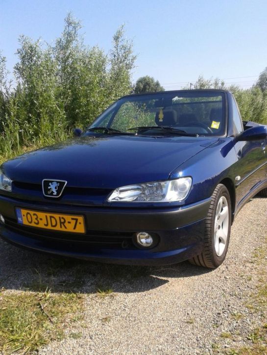 Peugeot 306 1.6 Cabriolet automaat 2001 Blauw