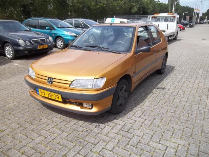 Peugeot 306 1.6 XS Selection veel extra,s 132000km nw apk