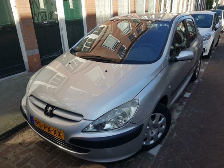 Peugeot 307 1.6 16V XR 5DR 2005 Grijs