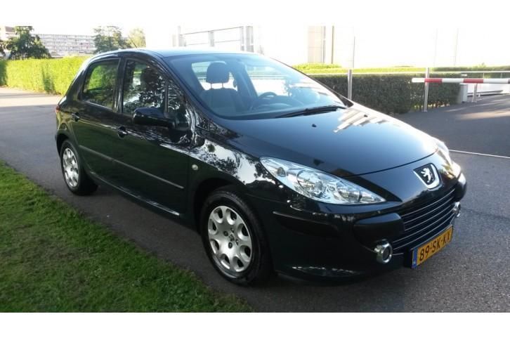 Peugeot 307 1.6i Aut 5drs Tel 06-21596546 (bj 2006)