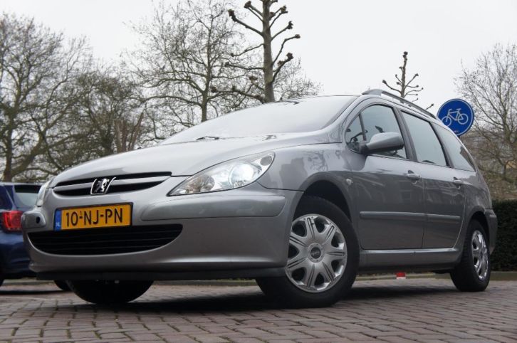 Peugeot 307 SW 1.6 2003 Grijs Airco,Xenon,PDC,Panoramadak 