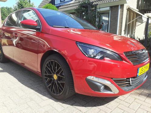 Peugeot 308 1.2E 130 pk 2016 Rood zuinige auto