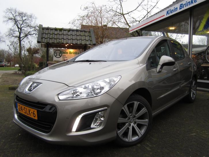 Peugeot 308 1.6 THP ALLURE 115KW 5-DRS AUTOMAAT 2011 Grijs