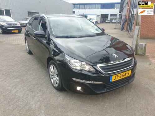 Peugeot 308 SW 1.2 PureTech Blue Lease Executive