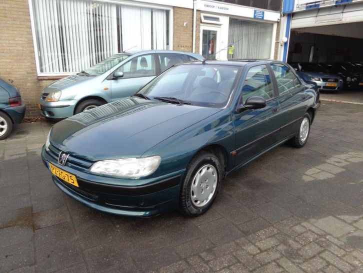 Peugeot 406 1.8 SL 16V 1997 slechts 113715 km met NAP 