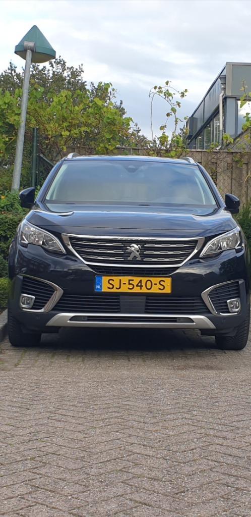 Peugeot 5008 1.2 Puretech 130pk luxe walnut