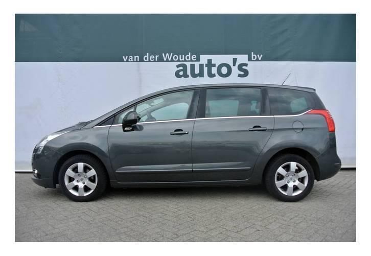 Peugeot 5008 1.6 hdif Blue Lease -pano-ecc-navi-