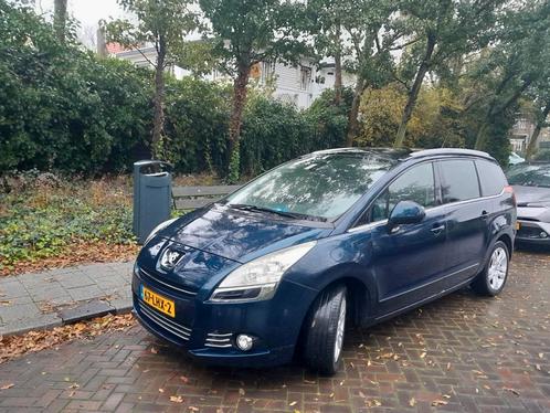 Peugeot 5008 1.6 THP 7PL 2010 Blauw