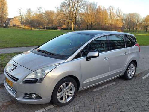 Peugeot 5008, 7 zitplaatsen, Diesel, Automaat, 1.6L uit 2010