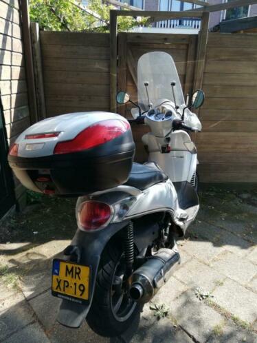 Piaggio Aprilia Scarabeo 500ie motorscooter 