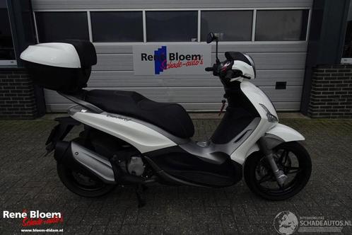 Piaggio Beverly 350 Sport (bj 2016)