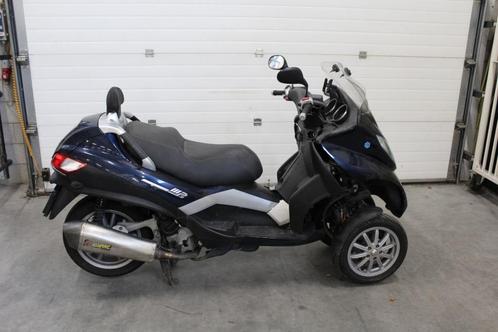 Piaggio MP3 400 ie met diefstalschade 2010