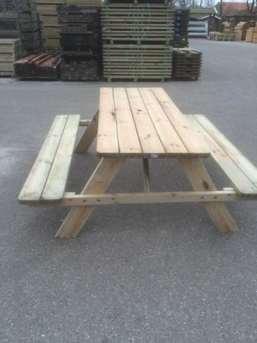 Picknicktafels grote robuuste  75,- koopje